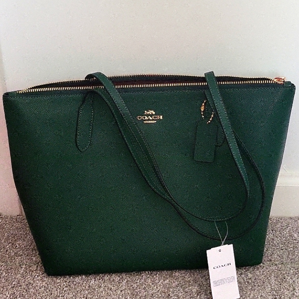 Coach Dark Green /Pine Leather Purse